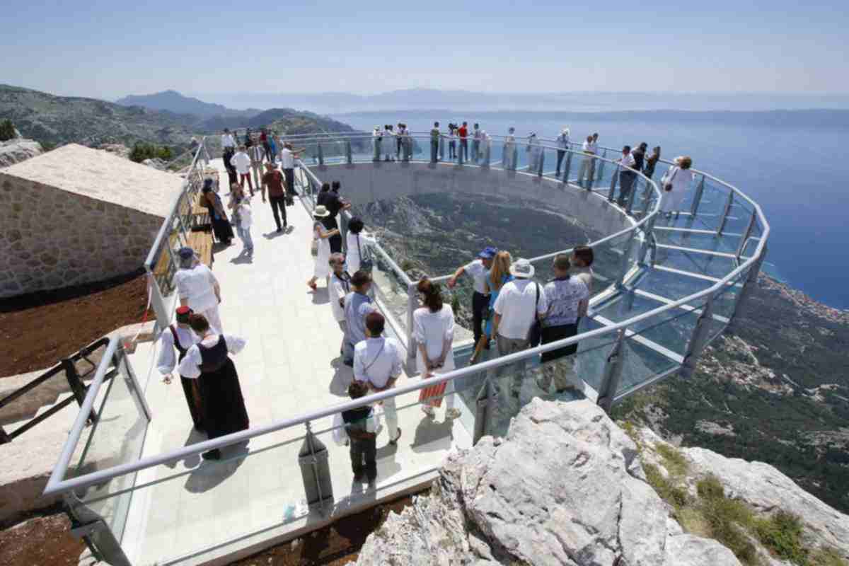Biokovo Skywalk: júniusig csak vasárnaponként látogatható a kilátó